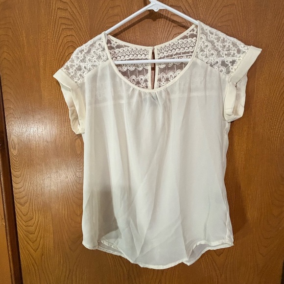 Source Unknown Cream Lace Accent Blouse - Picture 1 of 7